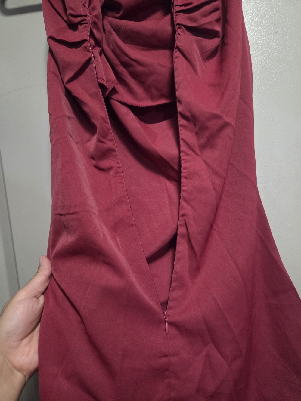 PrettyLittleThing Raspberry One-Shoulder Draped Mini Dress - Picture 6 of 7